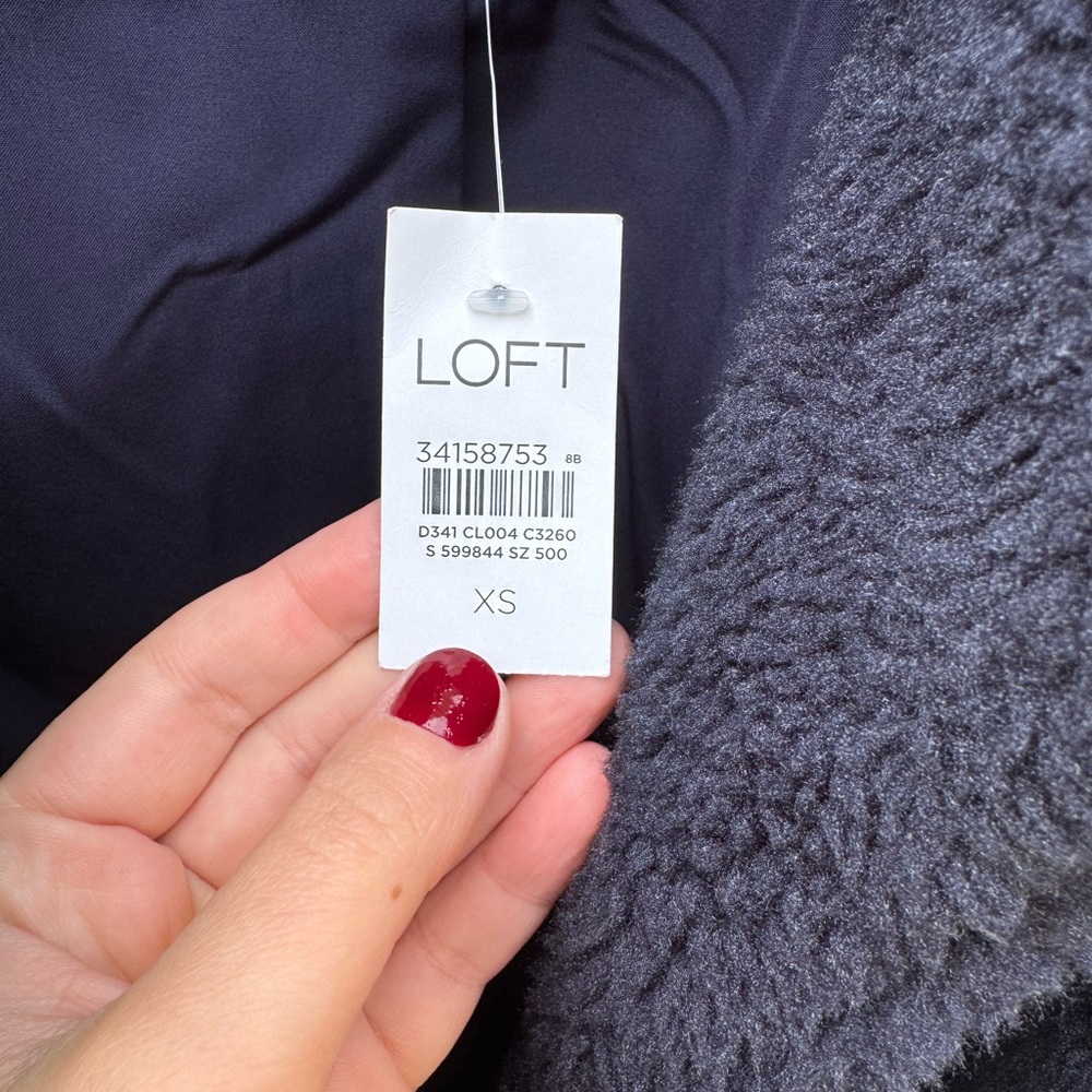 Loft Jacket - Picture 2 of 4
